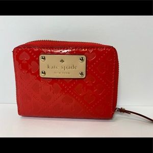 ✨♠️ NWOT Kate Spade patent red card holder♠️✨